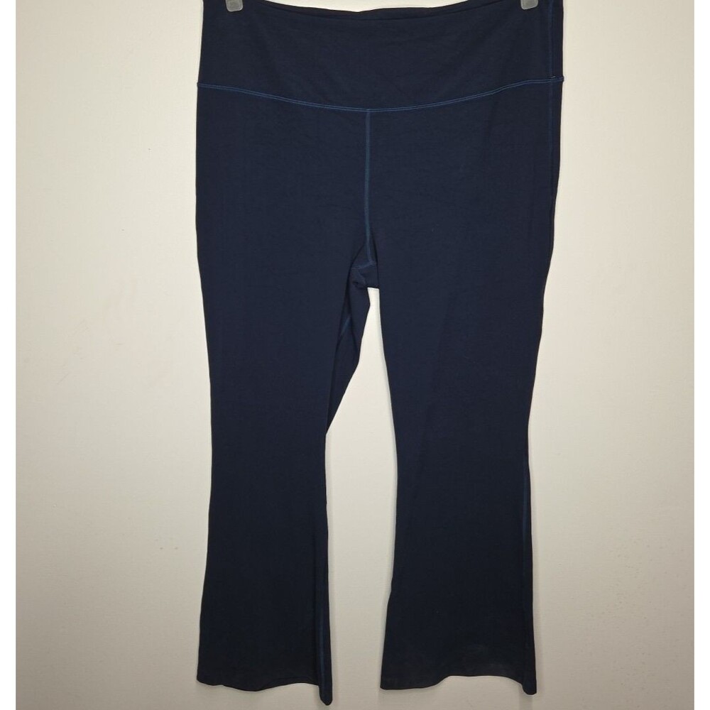 Lululemon Womens Size 20 Align High-Rise Mini-Flare Pants made with Nulu Flare